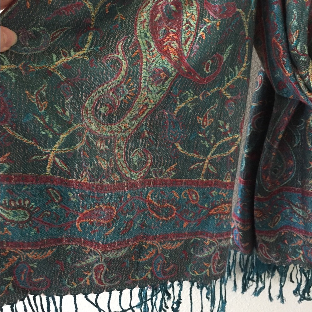Turquoise Paisley Woman’s Scarf